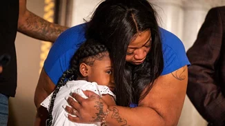 "Ο μπαμπάς μου άλλαξε τον κόσμο" | Η κόρη του George Floyd συγκλονίζει