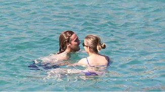 Στέφανος Τσιτσιπάς | Οι βουτιές με τη σύντροφό του στη Μύκονο (pics)