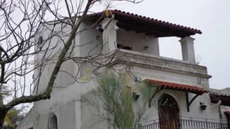 Ρένα Βλαχοπούλου | Το αρχοντικό της στην Κέρκυρα έγινε rooms to let (vid)