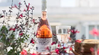 Divine Rosé | Το κρασί του καλοκαιριού είναι αποτέλεσμα μιας δημιουργικής οινοποιίας