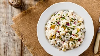 Πατατοσαλάτα με κοτόπουλο