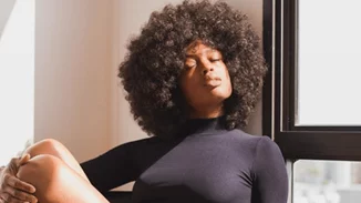 Η Javicia Leslie γίνεται η πρώτη μαύρη ηθοποιός που θα υποδυθεί τη Batwoman