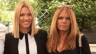 Βίκυ Καγιά | Δες πώς γιόρτασε τα γενέθλια της μητέρα της, Αλεξάνδρας