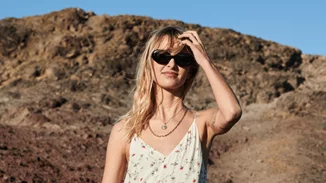 Aυτά τα κομμάτια θα απογειώσουν το summer style σου