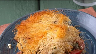 Χωριάτικη σαλάτα - κανταΐφι