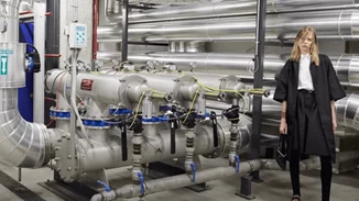 Ο οίκος Prada παρουσίασε τη Resort 2021 συλλογή του με τον πιο ανορθόδοξο τρόπο