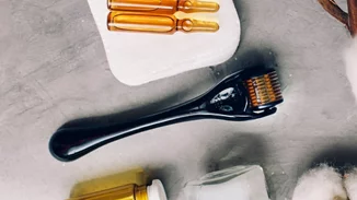 Derma-Roller | Πόσο ασφαλές είναι το θαύμα των skincare gadgets;