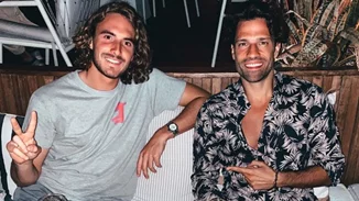 Κωνσταντίνος Αργυρός - Στέφανος Τσιτσιπάς | Νυχτοπερπατήματα στα νότια προάστια! Πού διασκέδασαν;