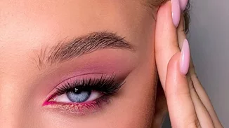 Πώς να μακρύνω τις βλεφαρίδες μου; 4 δοκιμασμένοι τρόποι που όντως φέρνουν αποτέλεσμα