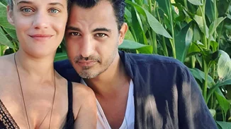 Τζένη Θεωνά | Μιλά για τον σύντροφό της, Δήμο Αναστασιάδη, αλλά και την εμπειρία της μητρότητας