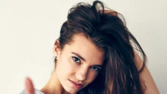 Η απλή μέθοδος για να προλάβεις την ψαλίδα στα μαλλιά