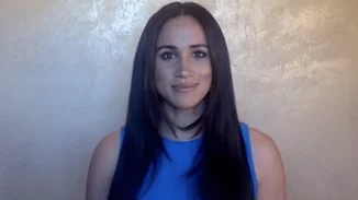 Οι Meghan Markle και Gloria Steinem μιλούν για το εκλογικό δικαίωμα και τον φεμινισμό