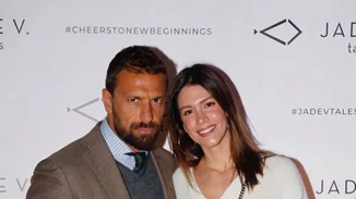 Νίκη Θωμοπούλου |  Φωτογραφίζεται με την 3,5 μηνών κόρη της με matchy-matchy outfits