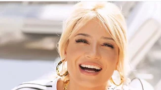 Η Φαίη Σκορδά αποκάλυψε την άγνωστη επικοινωνία της με την Τζένη Μπαλατσινού