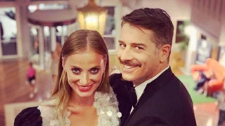 Αλέξανδρος Μπουρδούμης | Φωτογραφίζει τη Λένα Δροσάκη με μαγιό 3 εβδομάδες μετά τη γέννα