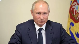 Κορονοϊός - Putin | Εγκρίθηκε το πρώτο εμβόλιο - Έχει εμβολιαστεί η κόρη του