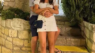 Ερωτευμένη γνωστή Ελληνίδα τραγουδίστρια - Οι φωτογραφίες της νεαρής με τον σύντροφό της