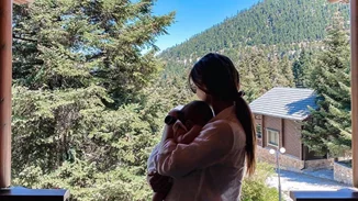 Νικολέττα Ράλλη | Απόδραση στο βουνό με τη νεογέννητη κόρη της (pics)