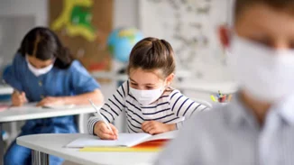 Άνοιγμα σχολείων | Mάσκες για όλους και χωριστά διαλείμματα - Όλες οι αλλαγές της νέας χρονιάς