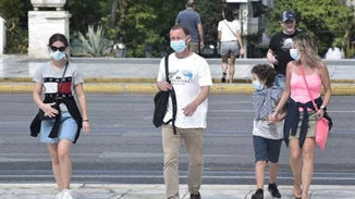 Επικίνδυνο "κοκτέιλ" κορονοϊού και ιού γρίπης φοβούνται οι επιστήμονες για τον χειμώνα