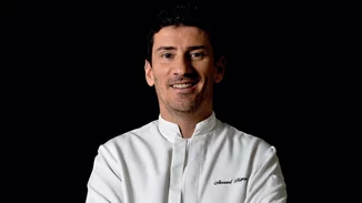 Ο βραβευμένος με 2 αστέρια Michelin Arnaud Bignon στο Kinsterna