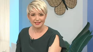 φλΕΡΤ | Η Νάντια Κοντογεώργη επέστρεψε με δύο νέα πρόσωπα στο πλευρό της