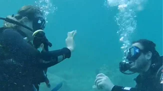 Υποβρύχια πρόταση γάμου στην Αλόννησο