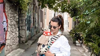 Νικολέττα Ράλλη | Η βόλτα με τη νεογέννητη κόρη της με τζιν σορτσάκι