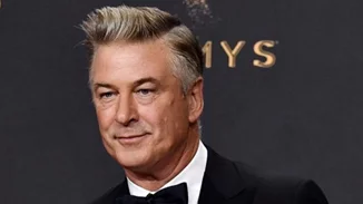 O Alec Baldwin αποκαλύπτει το λόγο για τον οποίο δεν κατέβηκε στην πολιτική