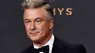 Σοκ με τον Alec Baldwin: Πυροβόλησε και σκότωσε κατά λάθος τη διευθύντρια φωτογραφίας της νέας του ταινίας