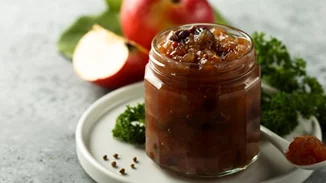 Μαρμελάδα με μήλα, άρωμα λεμόνι και σταφίδες