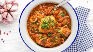 Κοτόπουλο κοκκινιστό | Η πιο νόστιμη συνταγή για σήμερα