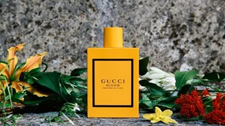 Το ολοκαίνουριο Gucci Bloom Profumo di Fiori θα γίνει η νέα αρωματική εμμονή σου