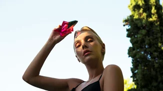 Η Τάμτα και ο οίκος Mugler συνεργάζονται για πρώτη φορά με αφορμή το νέο άρωμα του οίκου