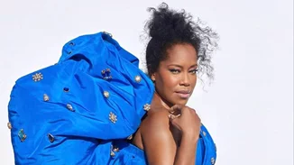 Regina King | Ο λόγος της στα Emmys είχε αναφορές στις εκλογές, τη Breonna Taylor και τη Ruth Bader Ginsburg