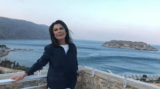 Τι φόρεσε η Γιάννα Αγγελοπούλου στην επίσκεψη της στον Άη Στράτη