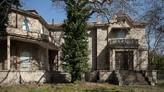 Βανδαλισμό στους τάφους του Παύλου και της Φρειδερίκης στο Τατόι, διαπίστωσε η αστυνομία