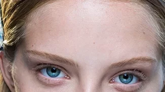 Πώς φεύγουν οι σακούλες κάτω από τα μάτια; Μικρά μυστικά για ξεκούραστο και νεανικό βλέμμα