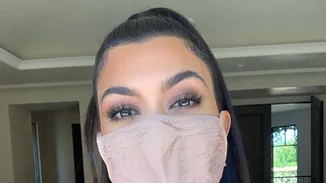 Οδηγός επιβίωσης για την καθημερινότητα με προστατευτική μάσκα | Πώς να σταματήσεις την ακμή και την αίσθηση ασφυξίας