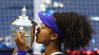 Η Naomi Osaka κερδίζει το U.S. Open και πιστώνει τη νίκη της στην καραντίνα