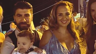 Κλέλια Πανταζή - Λευτέρης Τσάκαλος | Η βάφτιση του εννέα μηνών γιου τους - To φόρεμα που επέλεξε η πρωταθλήτρια (pics)