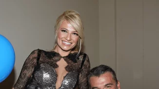 Φαίη Σκορδά - Γιώργος Λιάγκας | Πέρασαν τα Χριστούγεννα με τα παιδιά τους