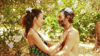 «Καρδιά με καρδιά» | Ο Θανάσης Ευθυμιάδης και η Άννα Δημητρίεβιτς φωτογραφίζονται μαζί από την κόρη τους