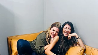 Το δώρο που έκανε τη Δανάη Μπάρκα να χαμογελάσει