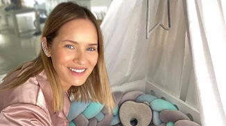 Anita Brand | Η νέα φωτογραφία με τον τριών μηνών γιο της