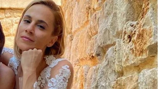 Νύφη η Νάντια Μπουλέ