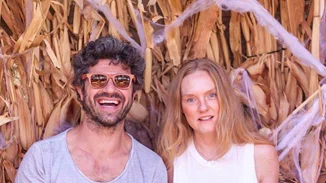 Χρήστος Βασιλόπουλος - Sarah Conner | Πλάνα από το σπίτι που μένουν με τον νεογέννητο γιο τους στην Αμερική