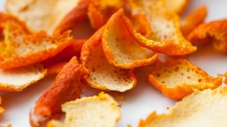 Φλούδες πορτοκαλιού με ζάχαρη