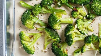 Μπρόκολο με τυρί και γιαούρτι