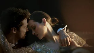 Το νέο φιλμ για το εμβληματικό Chanel No.5 θα σε ταξιδέψει μέχρι το φεγγάρι